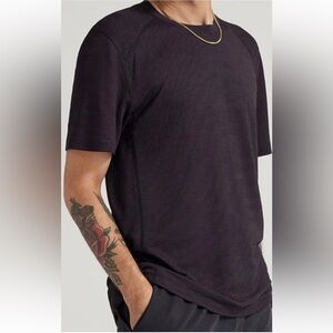 Men’s Allbirds Short Sleeve Athletic Tshirt - Size Medium